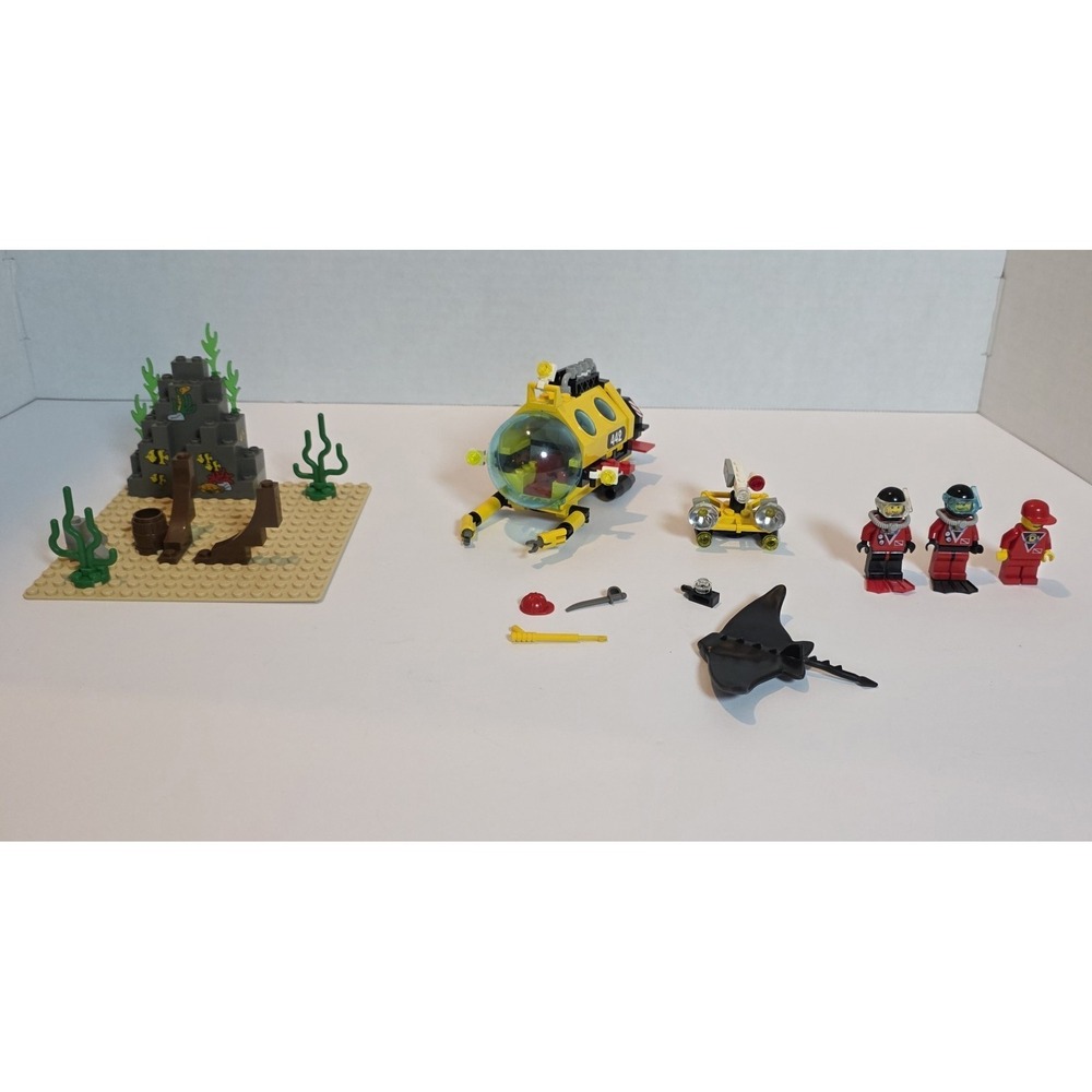LEGO 6442 Sting Ray Explorer 100% Complete: No Box Or Instructions.